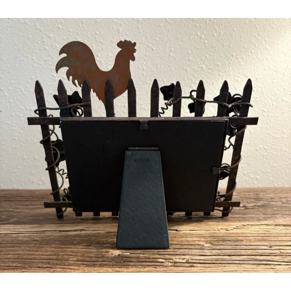 Metal Bronze Picket Fence Rooster Picture Frame Holds 4X6 Inches Used